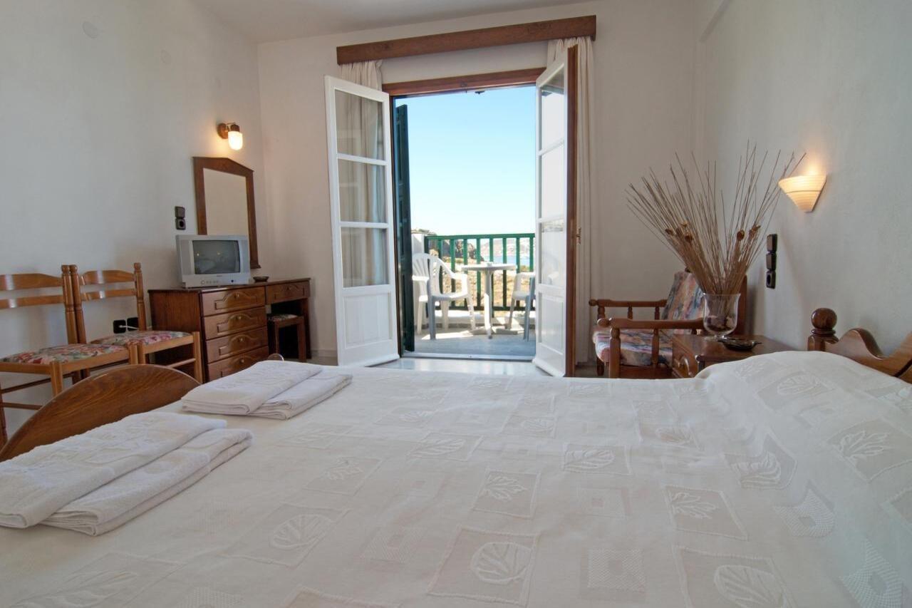 Alex Hotel Tourlos Dış mekan fotoğraf