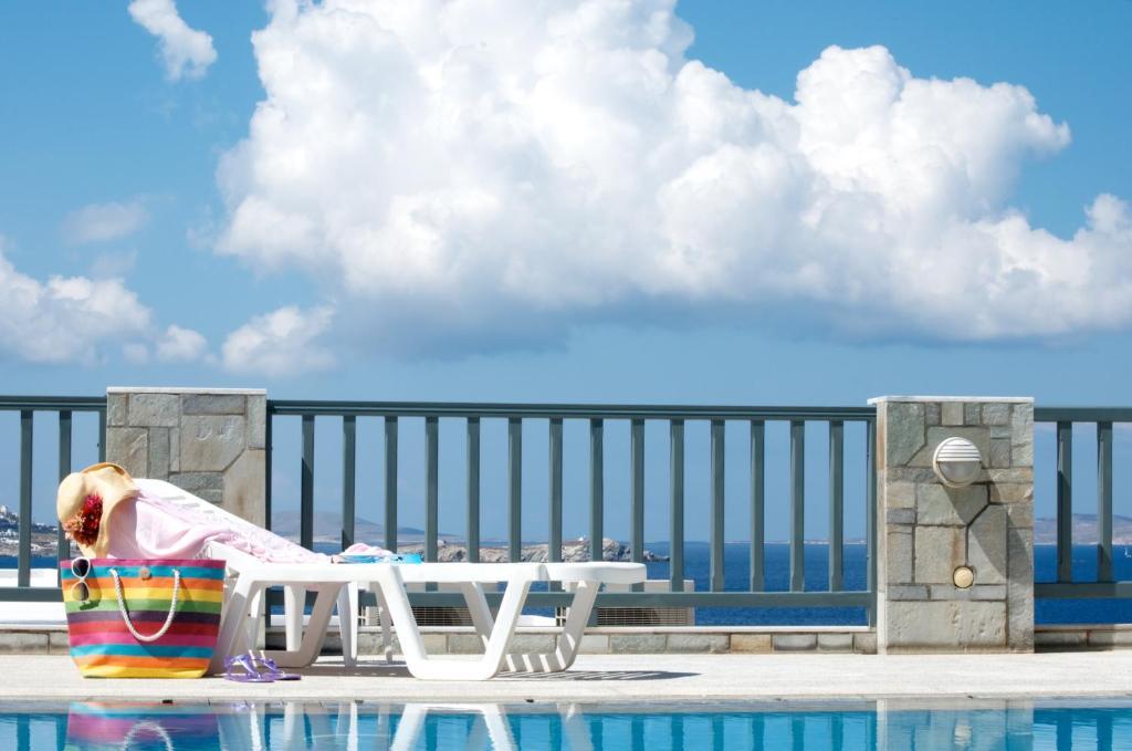 Alex Hotel Tourlos Dış mekan fotoğraf